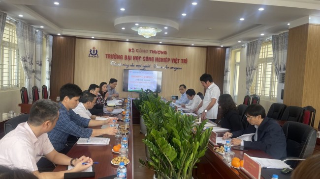 Phiên họp Quý I năm 2022 Hội đồng Trường Đại học Công nghiệp Việt Trì, nhiệm kỳ 2020-2025